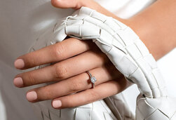 Halbkaräter Verlobungsringe online kaufen